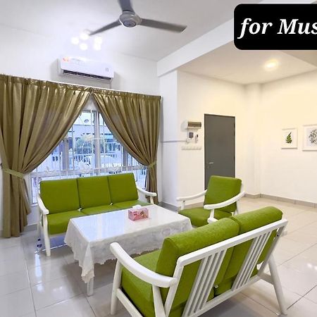 De Qasturee Klia@Kota Warisan Homestay Nearest To Airport Kampong Besut Extérieur photo