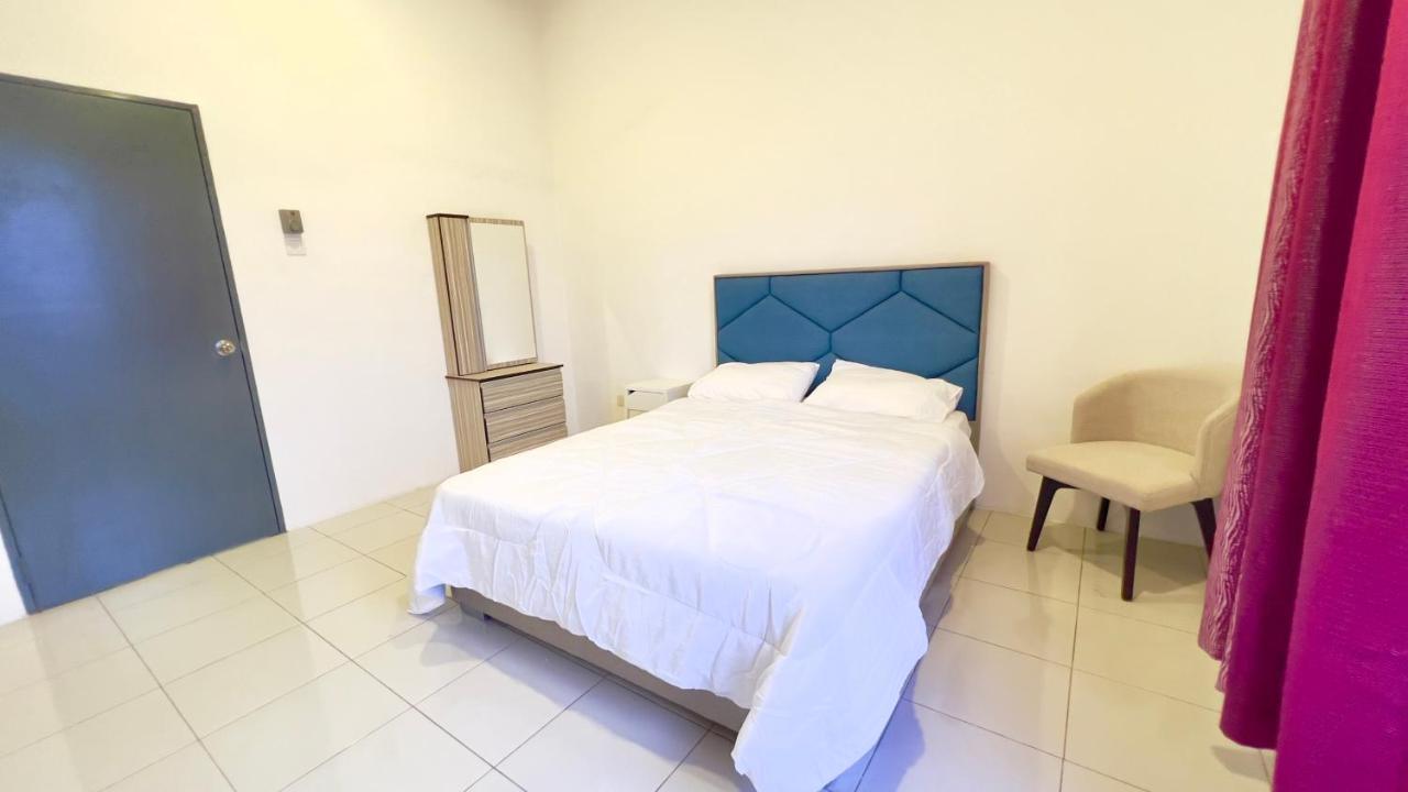 De Qasturee Klia@Kota Warisan Homestay Nearest To Airport Kampong Besut Extérieur photo