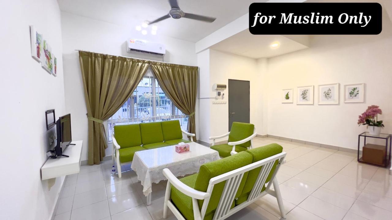 De Qasturee Klia@Kota Warisan Homestay Nearest To Airport Kampong Besut Extérieur photo