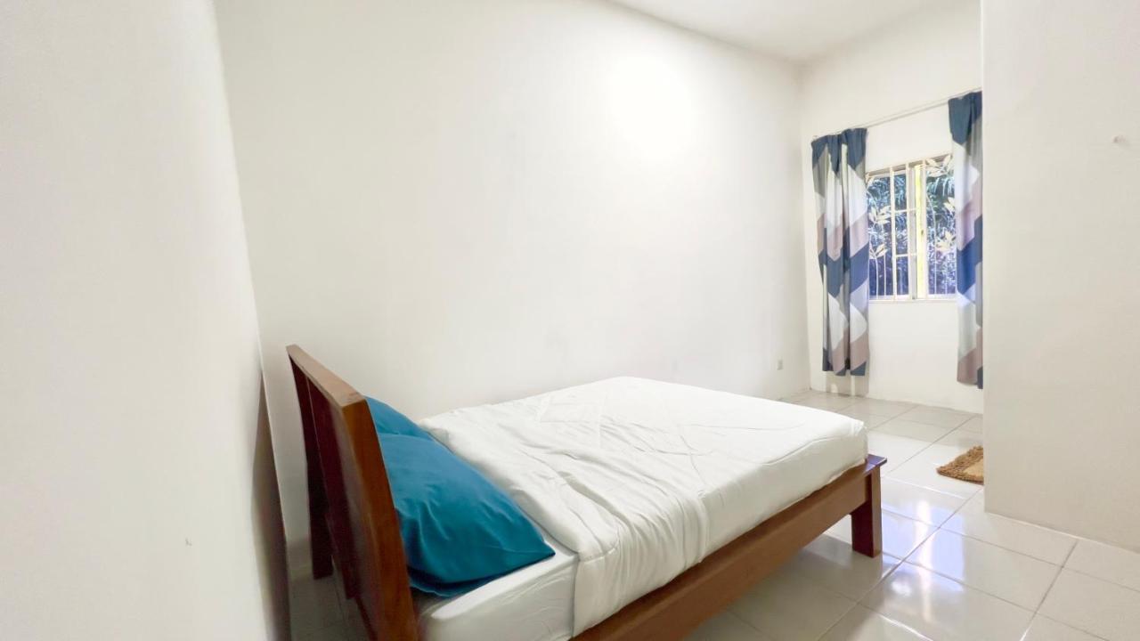 De Qasturee Klia@Kota Warisan Homestay Nearest To Airport Kampong Besut Extérieur photo