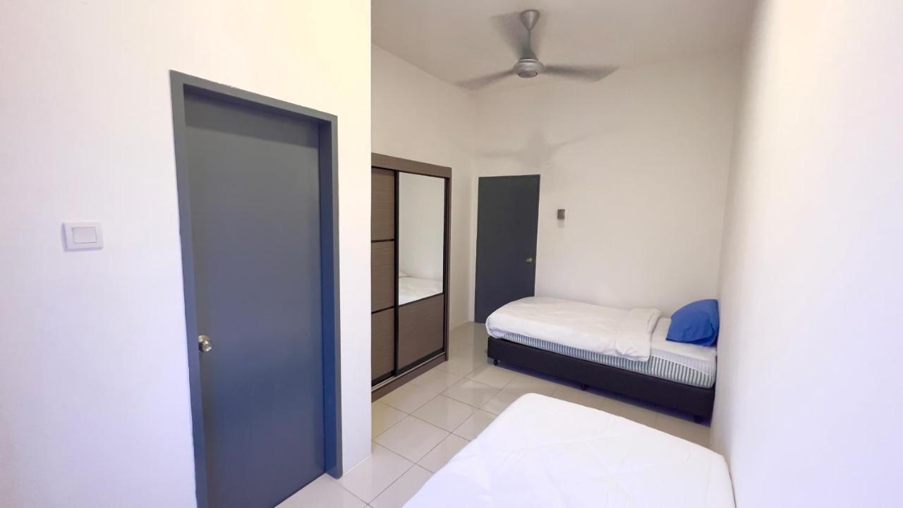 De Qasturee Klia@Kota Warisan Homestay Nearest To Airport Kampong Besut Extérieur photo