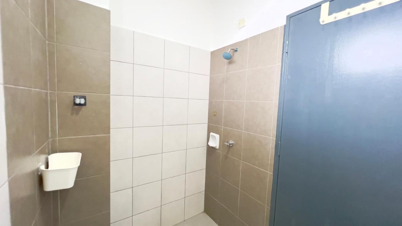 De Qasturee Klia@Kota Warisan Homestay Nearest To Airport Kampong Besut Extérieur photo